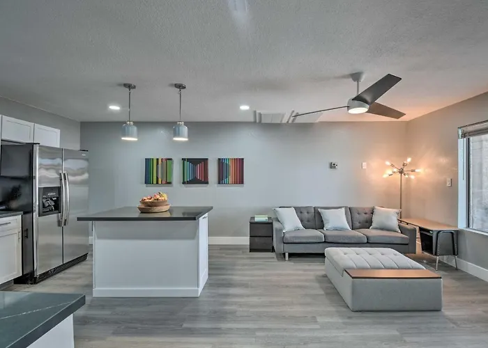Pool! Couples Haven 1 Mi To Dtwn Holiday home Apache Junction