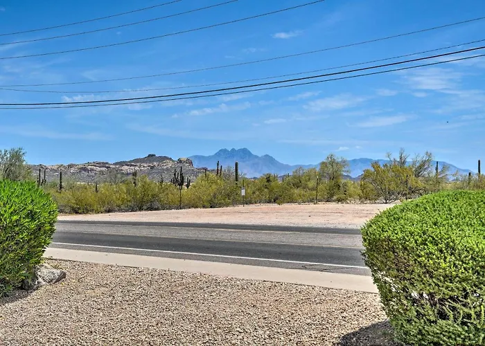 Pool! Couples Haven 1 Mi To Dtwn Holiday home Apache Junction