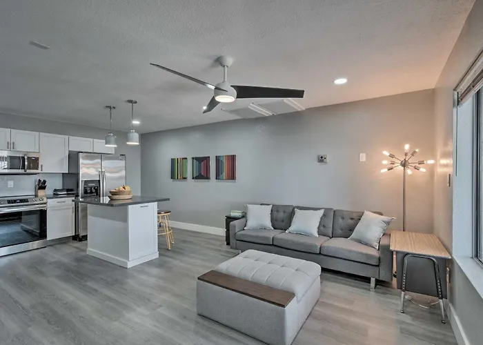 Holiday home Pool! Couples Haven 1 Mi To Dtwn *